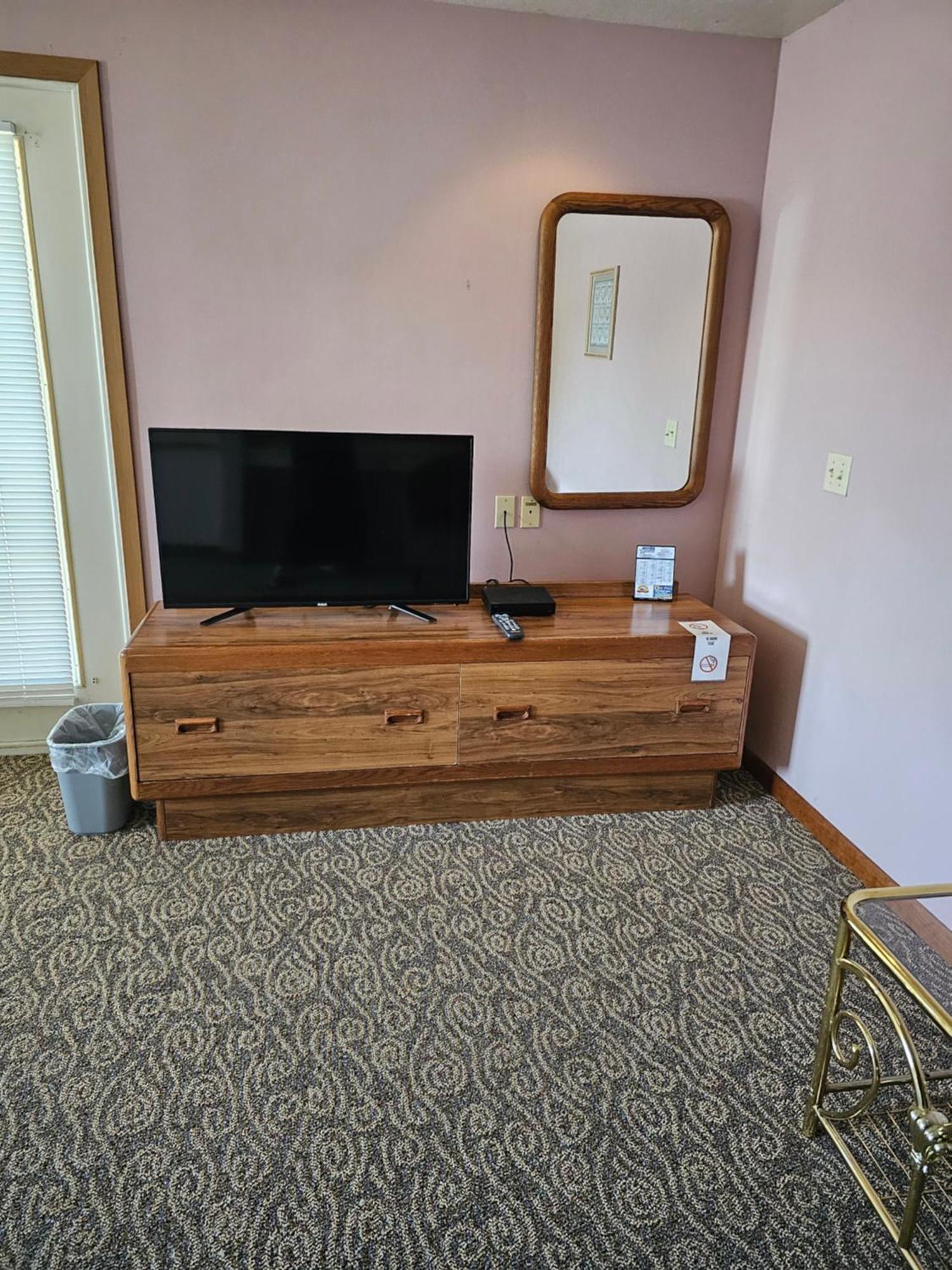 Travelodge By Wyndham Mackinaw City Exterior photo